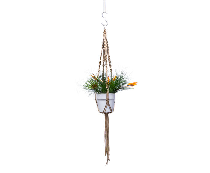 Hanger em Macram&ecirc; Dna Dourado - image 0