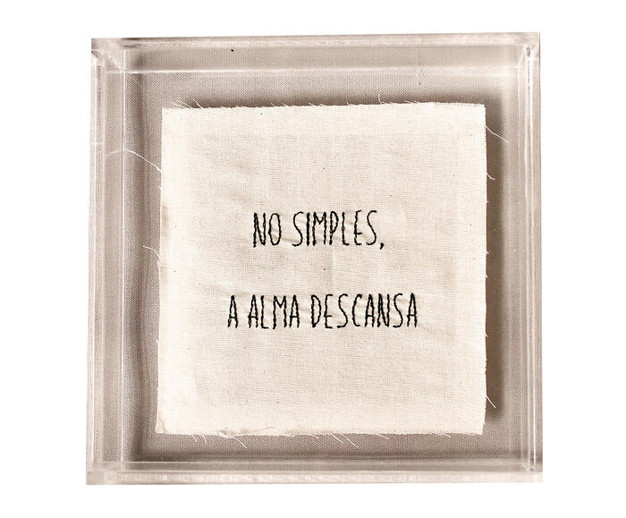 Quadro em Acr&iacute;lico "Bordado No simples a Alma Descansa" - image 0