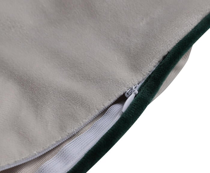 Capa de Almofada Bordada com Cordon&ecirc; Oncinhas Off-White image number 3