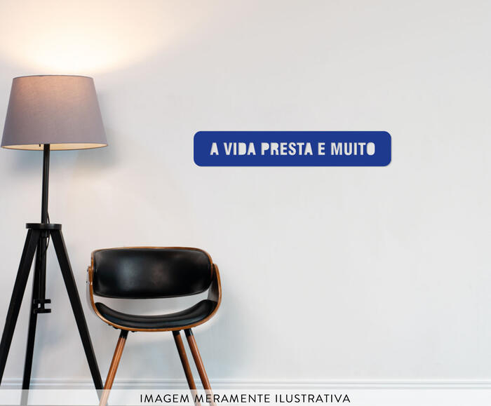 Placa para Parede "A Vida Presta" em Madeira - image 1