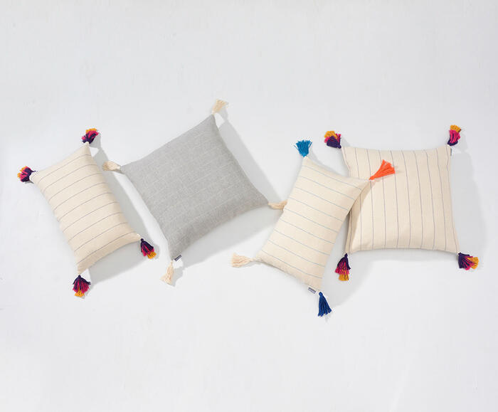 Capa de Almofada com Tassel Geneva - image 1