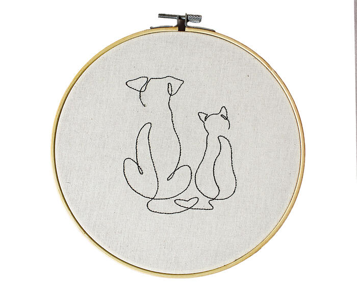 Bordado Decorativo "C&atilde;o e Gato" - image 0