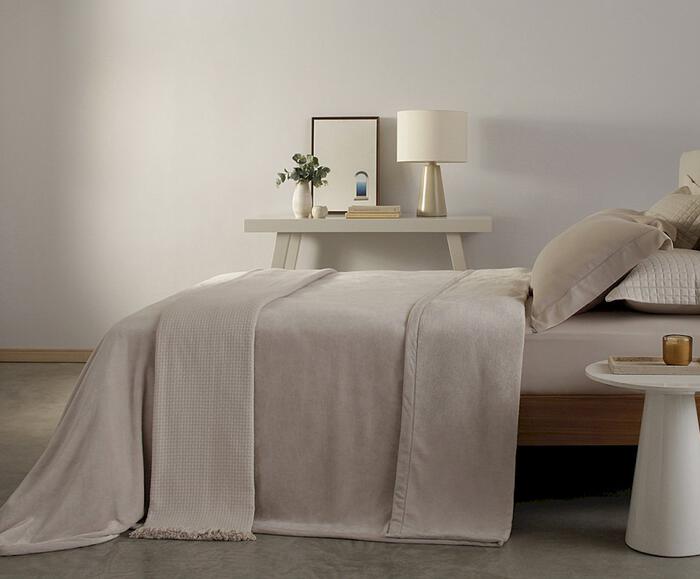 Cobertor Vision Silky Bege - image 1