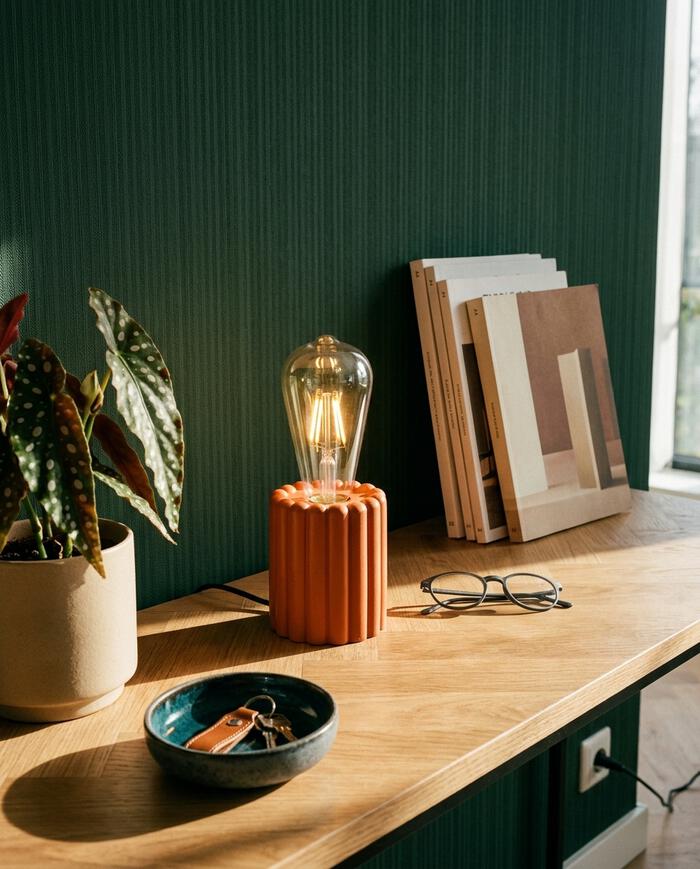 Lumin&aacute;ria de Mesa com Led - Laranja - image 1