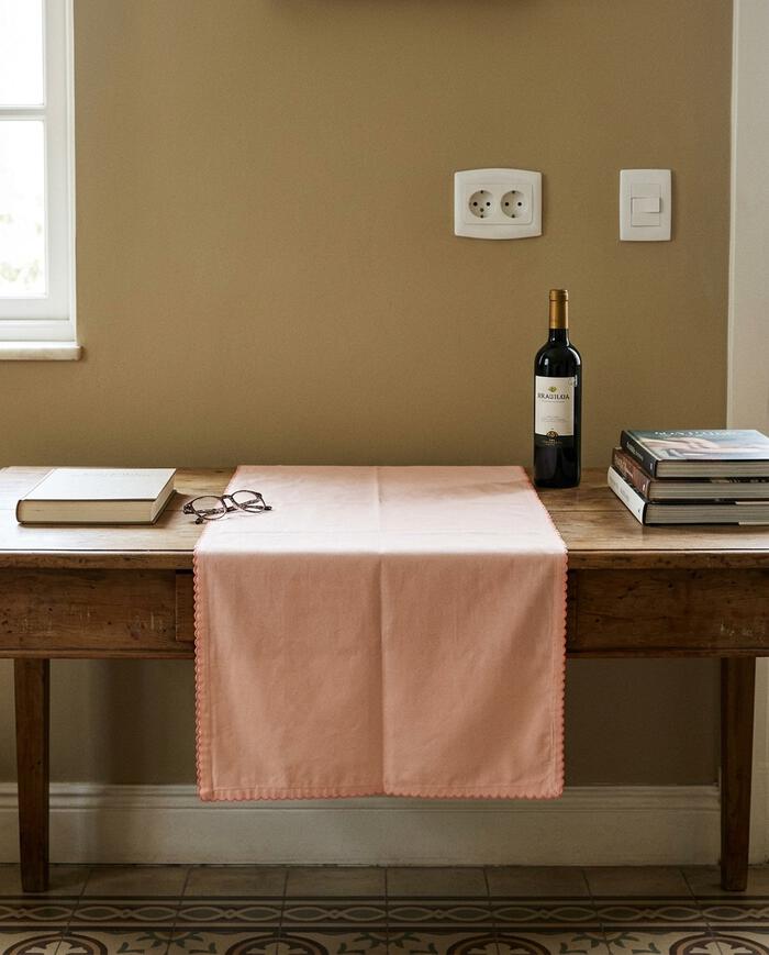 Caminho de Mesa Cotton Rosa - image 1