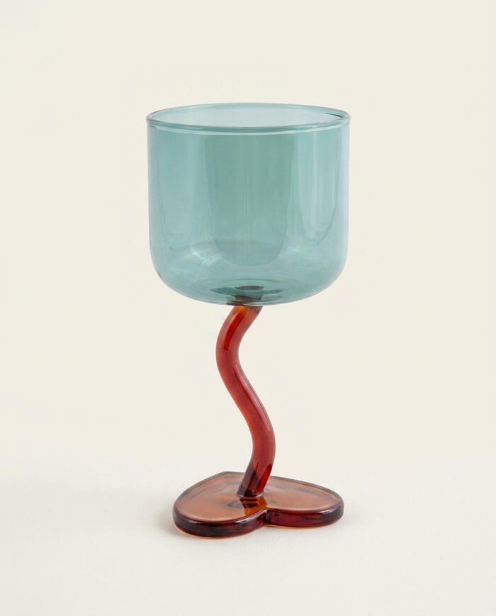 Ta&ccedil;a Heart Azul com Base Vermelha - 230ml image number 3