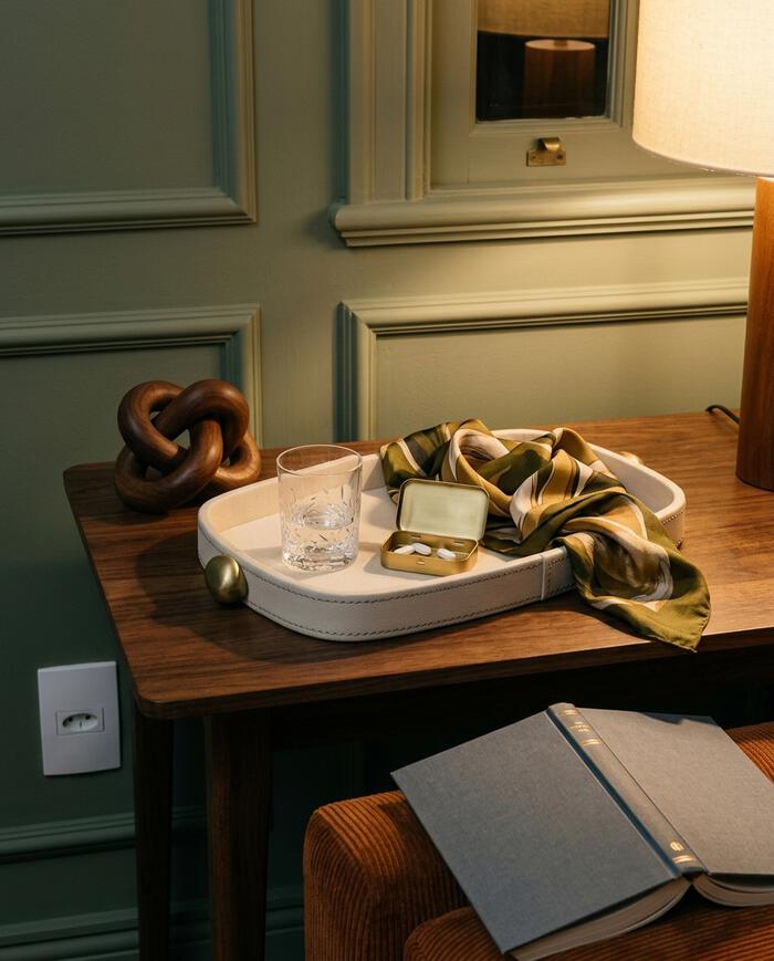 Bandeja Decorativa Varnis Dourado e Off-white image number 3