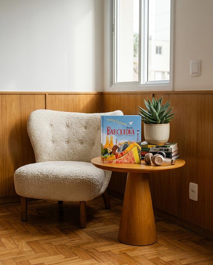 Livro "Around Barcelona: Young Explorers" image number 2