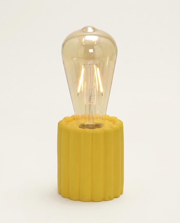 Lumin&aacute;ria de Mesa com Led - Amarelo image number 3