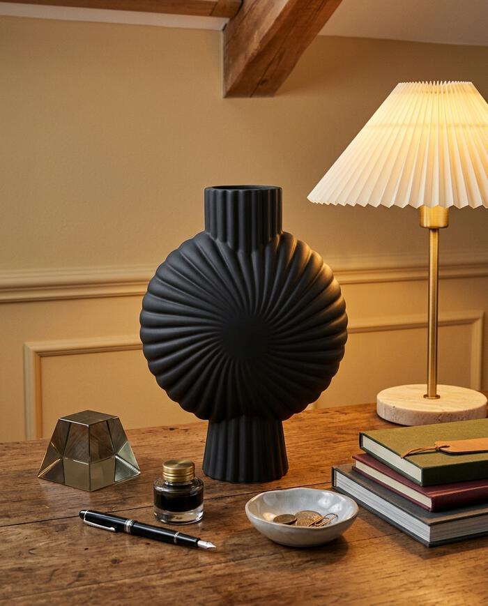 Vaso em Cer&acirc;mica Baiacu Preto - image 1