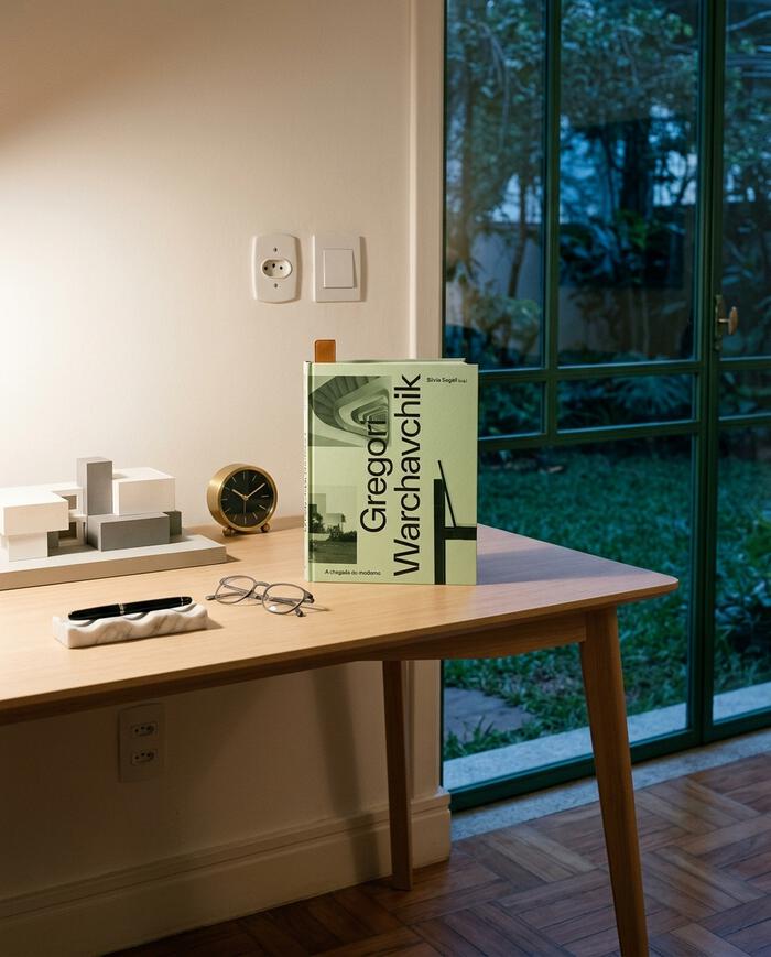 Livro "Gregori Warchavchik: A Chegada Do Moderno" - image 1