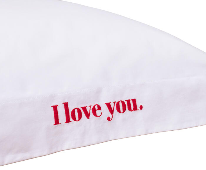 Fronha Bordada "I Love You" Branca e Vermelha 200 Fios image number 3