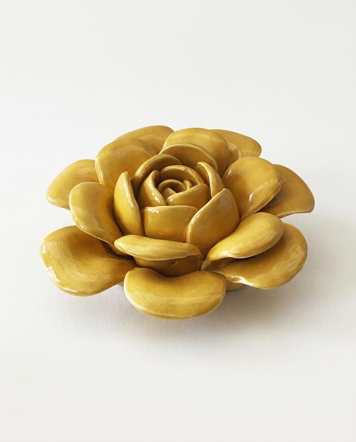 Adorno Flor Amarelo - image 1