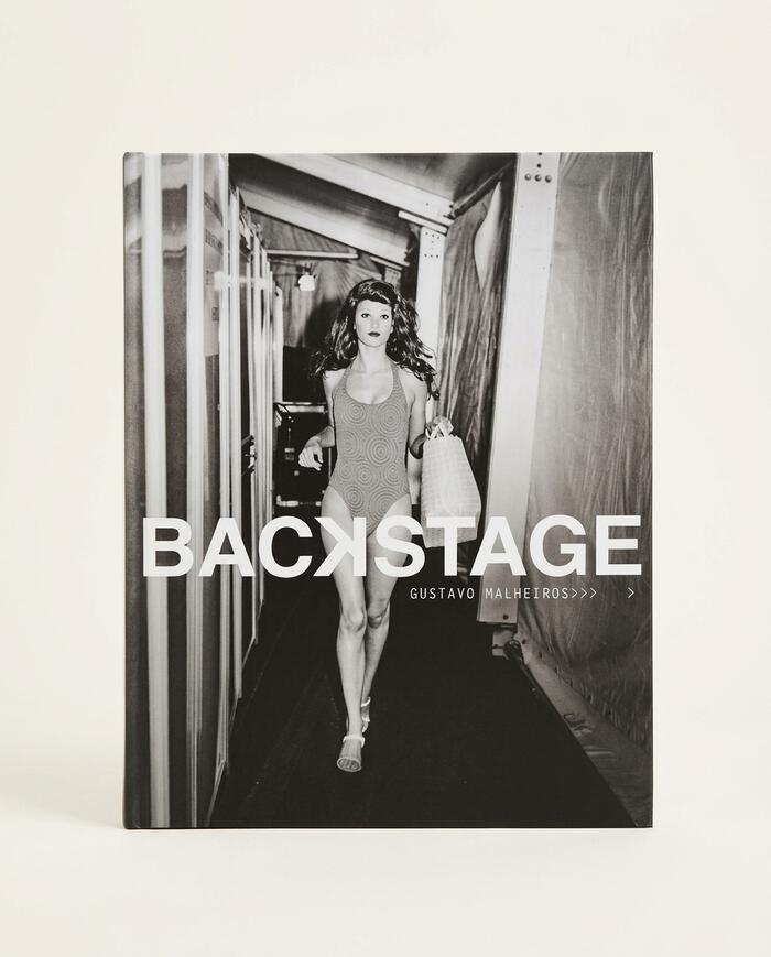 Livro "Backstage - Um Jornal Fotografico Por Gustavo Mal" - image 0