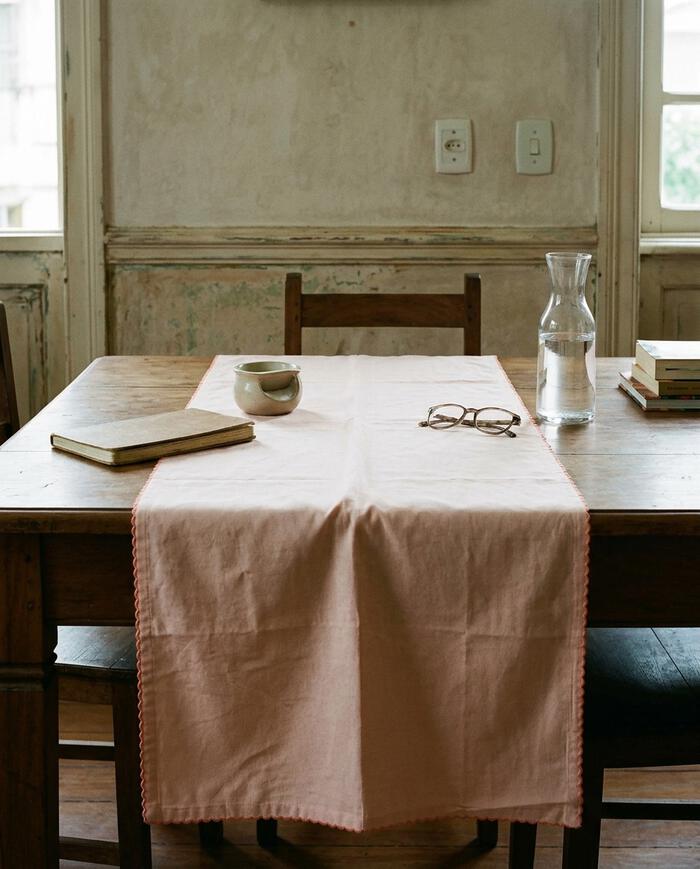Caminho de Mesa Cotton Rosa image number 3