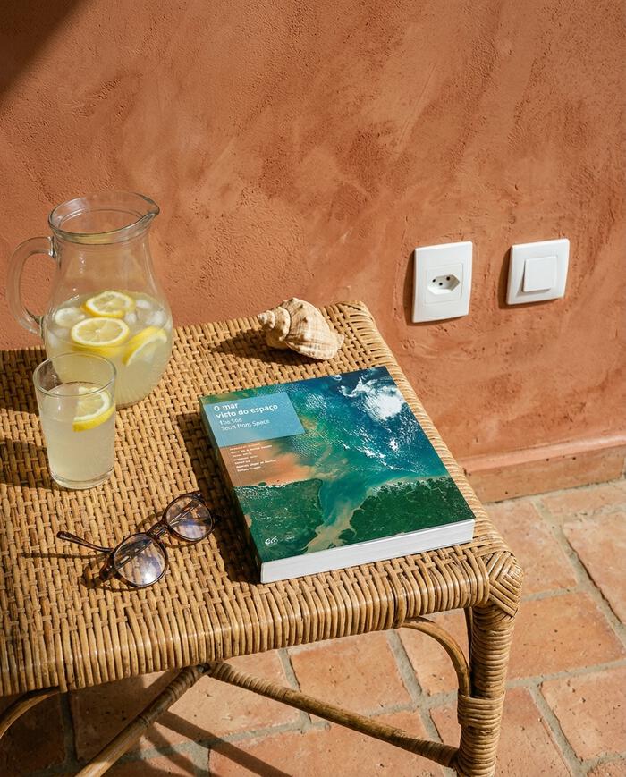 Livro "O Mar Visto Do Espa&ccedil;o" - image 1