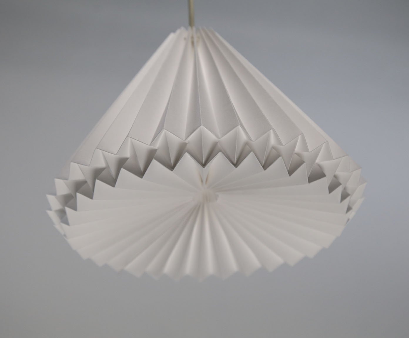 Lumin&aacute;ria Origami Sol Branco image number 2