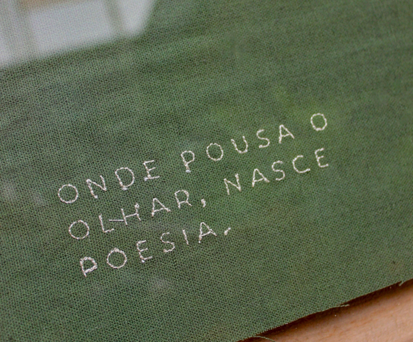 Quadro em Acr&iacute;lico "Onde Pousa O Olhar" image number 2