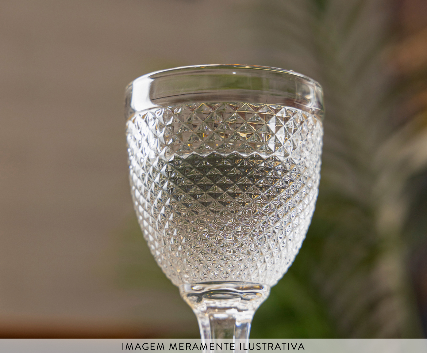 Ta&ccedil;a para &Aacute;gua com Fio Dourado Bico de Jaca image number 3