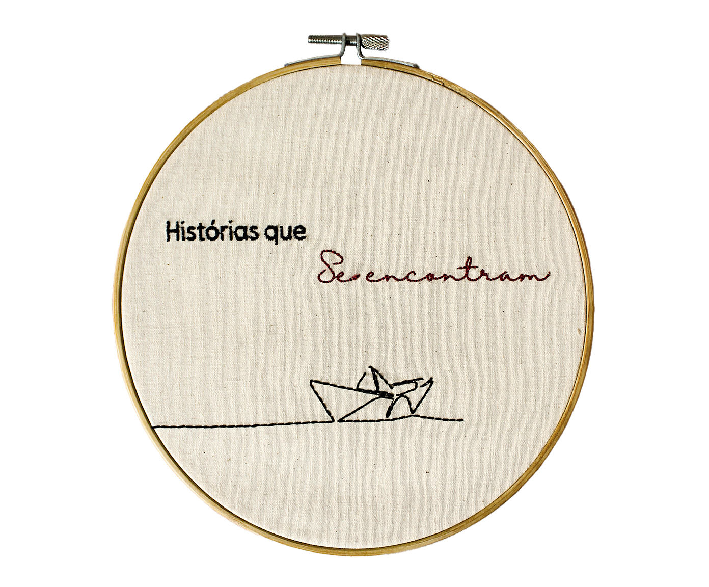 Bordado Decorativo "Hist&oacute;rias Que Se Encontram" image number 0