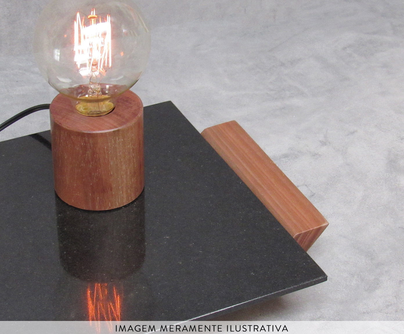Lumin&aacute;ria de Mesa Cordel Bivolt - image 1