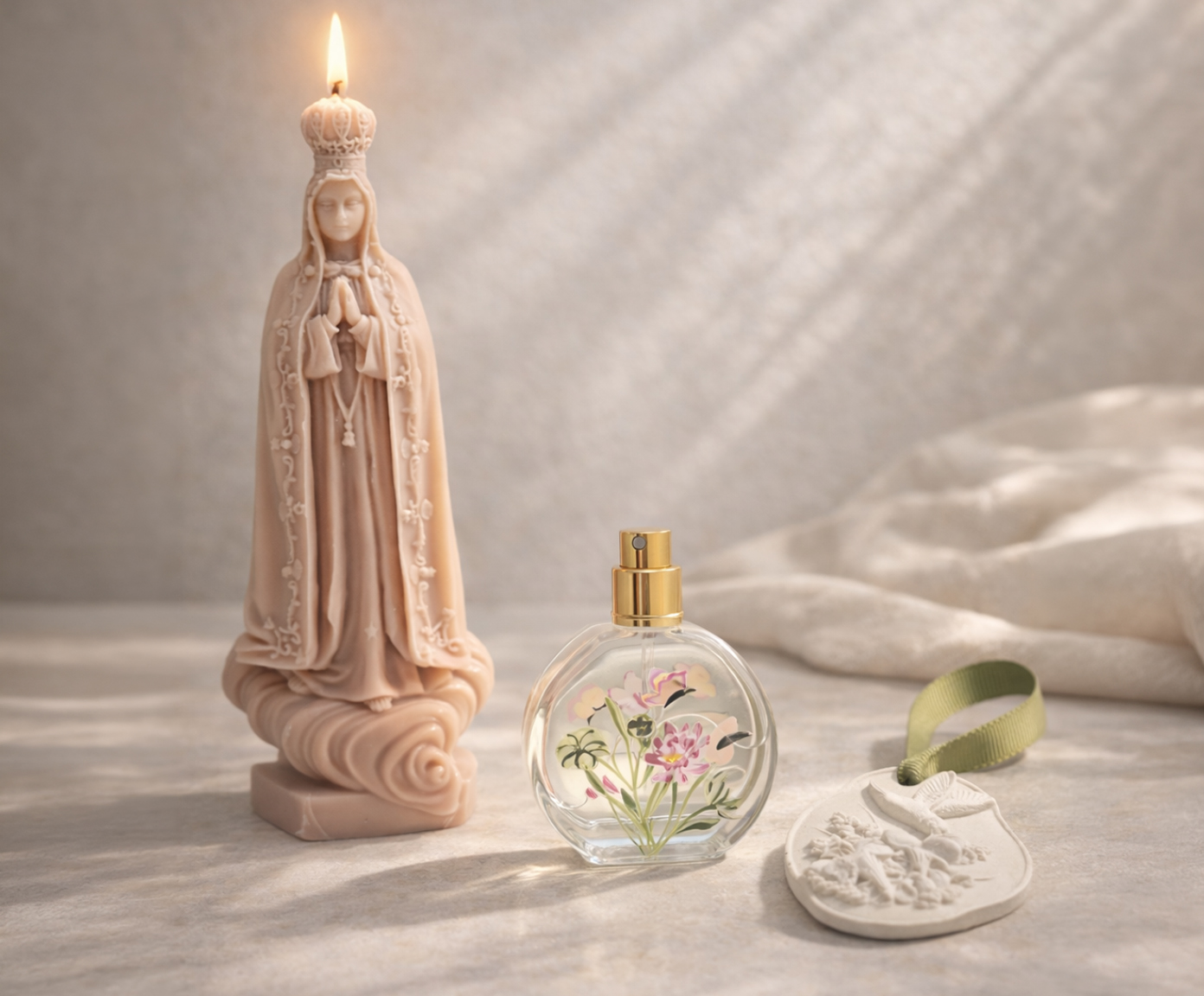 Jogo de Vela e Mini Aromatizador com Gesso para Perfumar Nossa Senhora image number 2