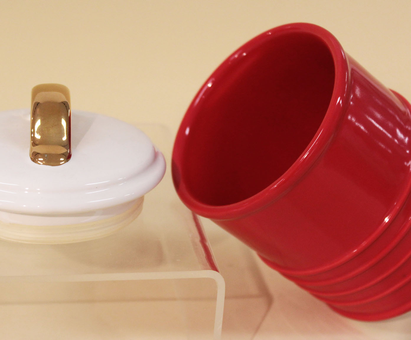 Pote Ceramica com Tampa Vermel image number 3