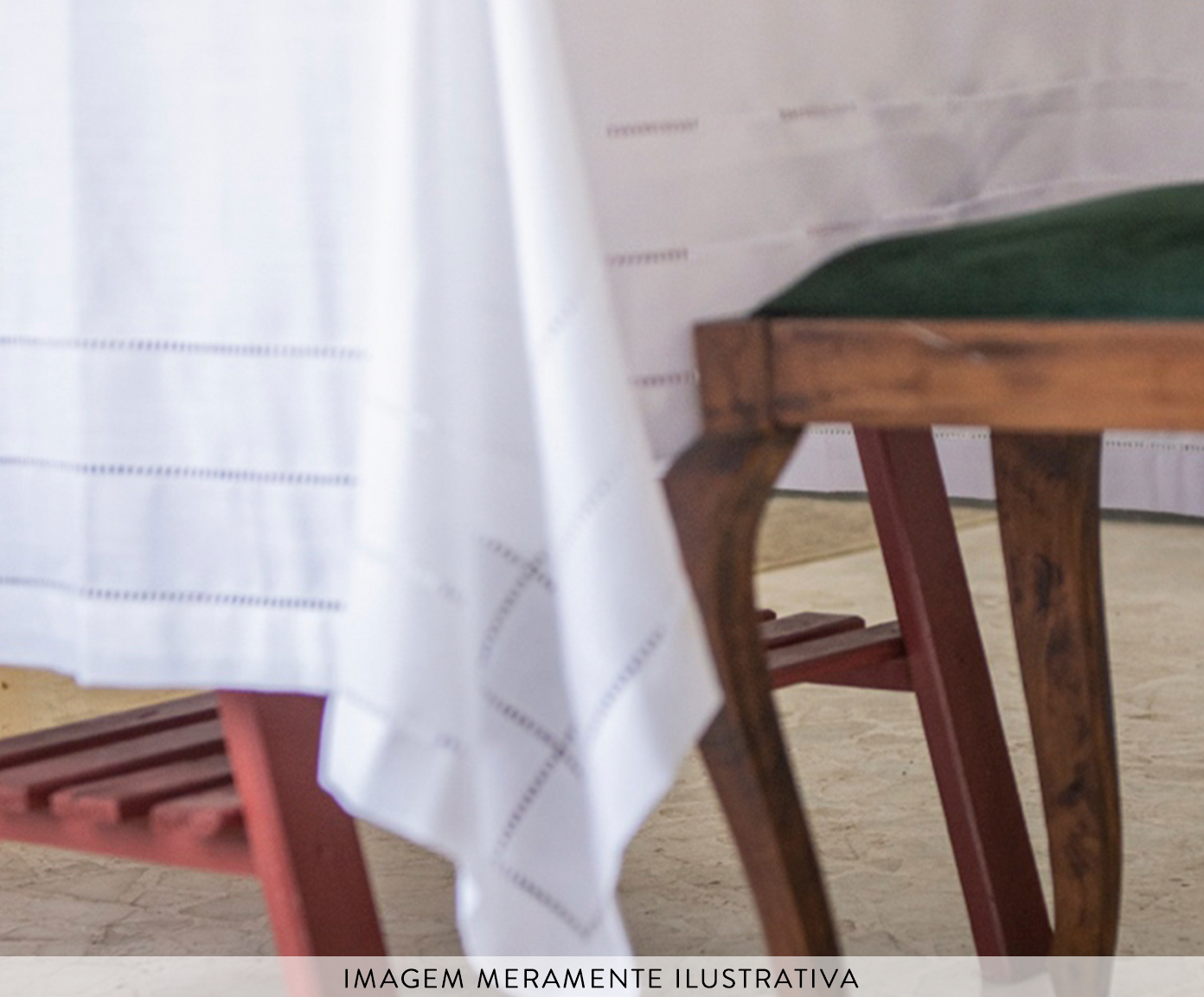 Toalha de Mesa Quadrada Ponto Ajour Branco image number 3