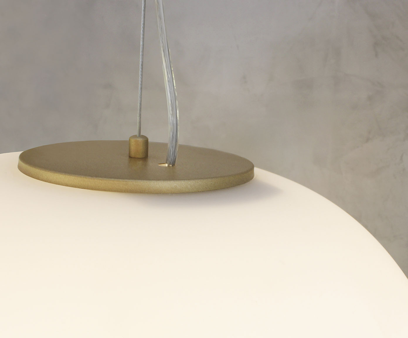 Pendente Cloud Dourado Bivolt - image 1