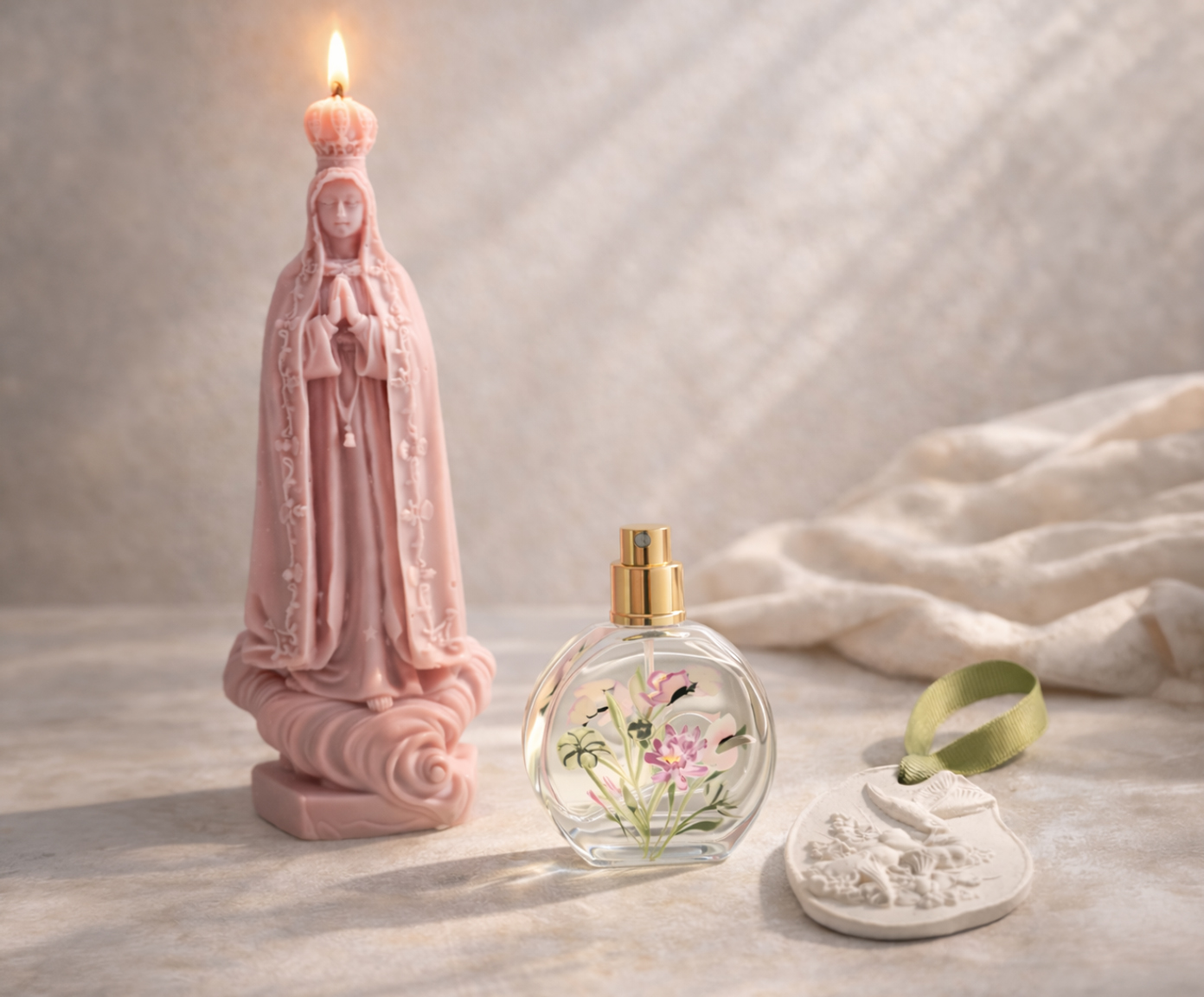 Jogo de Vela e Aromatizador com Gesso Nossa Senhora Ros&ecirc; image number 2