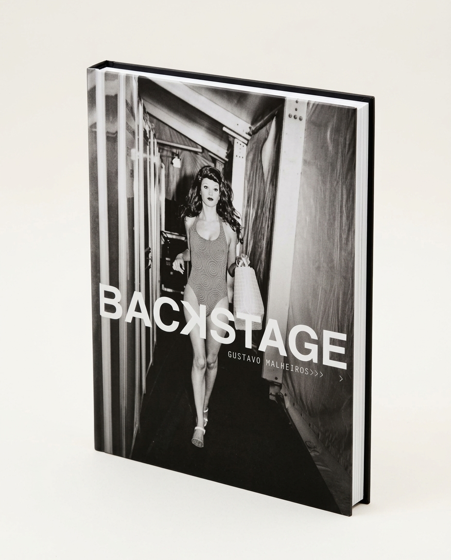 Livro "Backstage - Um Jornal Fotografico Por Gustavo Mal" image number 4