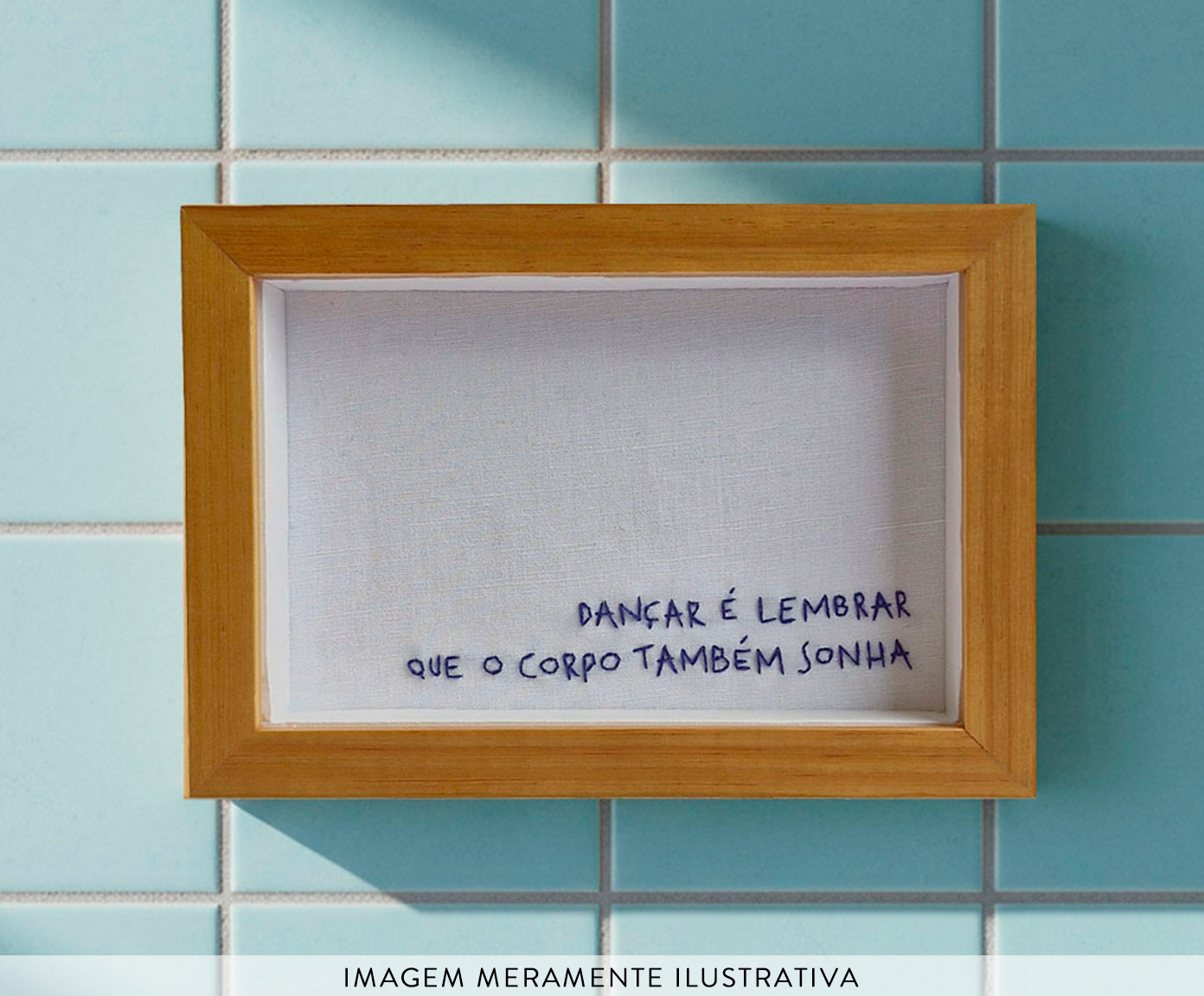 Quadro Decorativo Bordado Dan&ccedil;ar image number 2