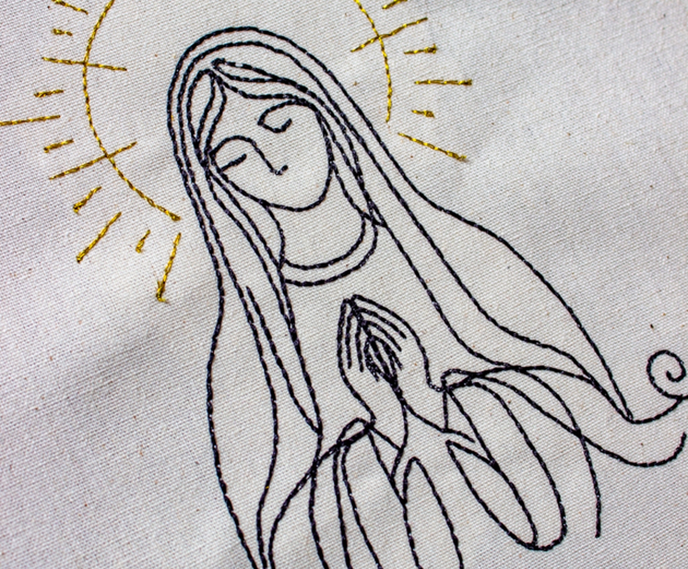 Bordado Decorativo "Nossa Senhora" image number 2