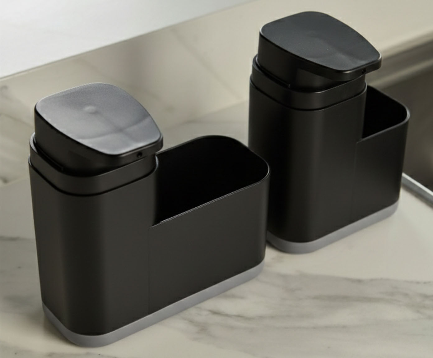 Dispenser Compacto de Detergente Liv FechadoPreto image number 3