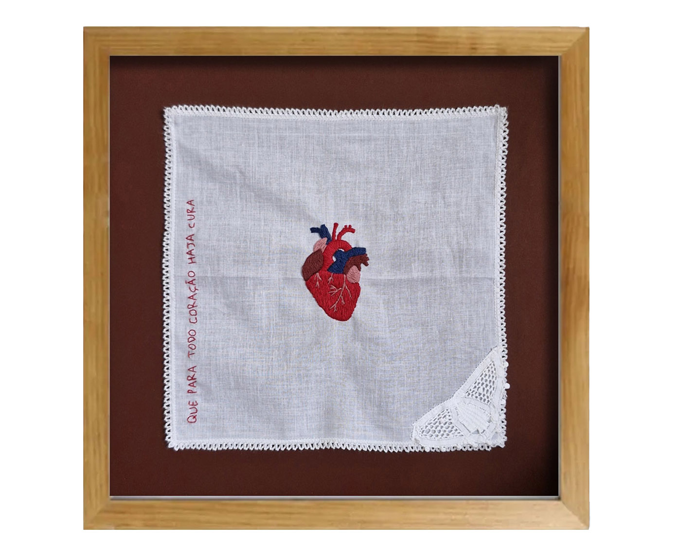 Quadro Decorativo Bordado Cura image number 0