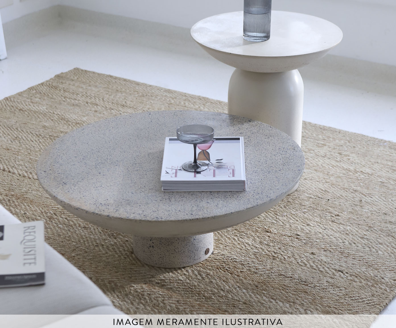 Mesa Lateral M&eacute;dia Brut em Concreto -  Areia image number 9