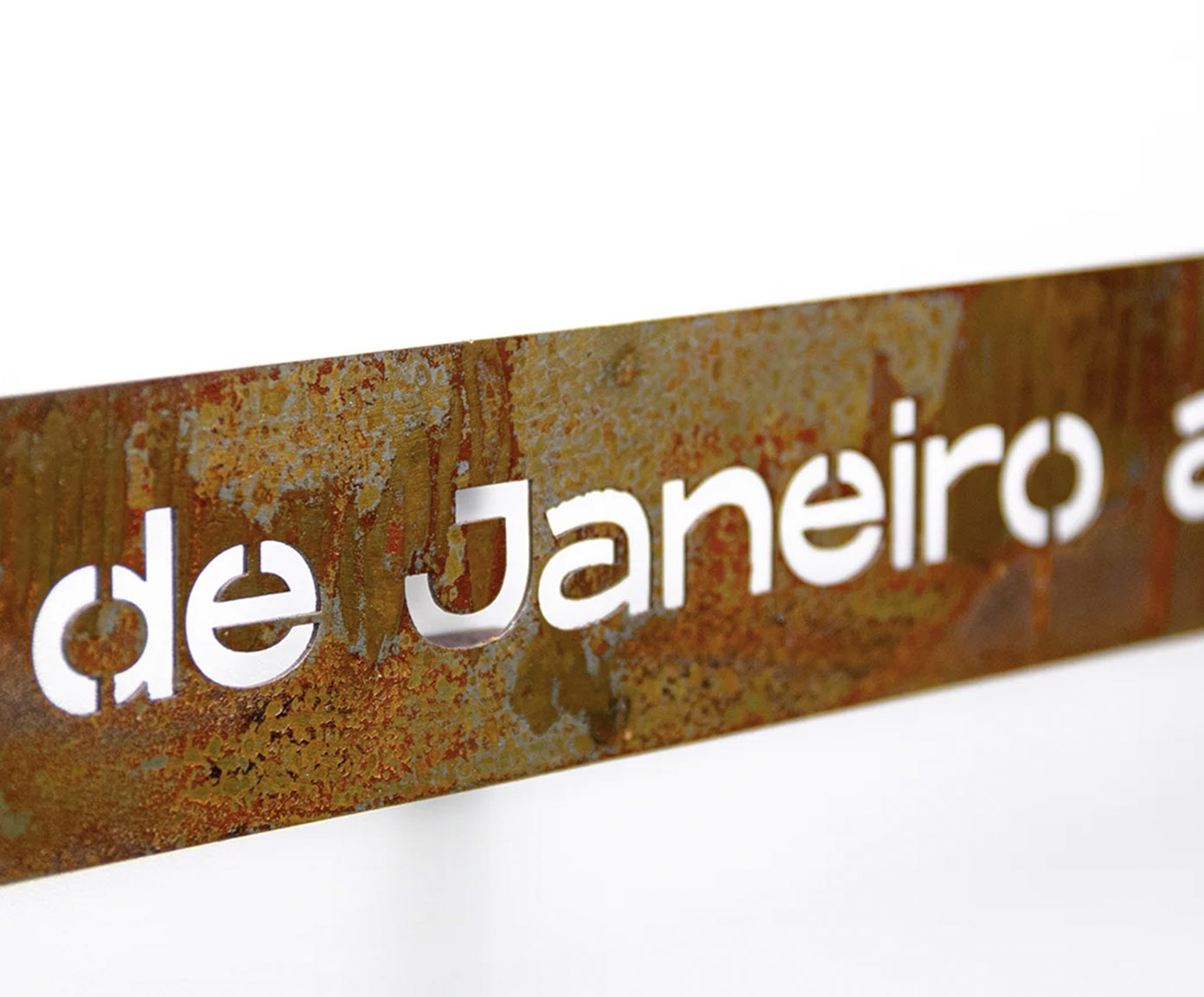 Frase de Ferro Rust "Te Amarei de Janeiro A Janeiro" image number 2