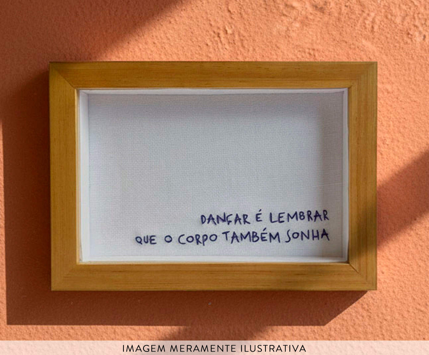 Quadro Decorativo Bordado Dan&ccedil;ar image number 1