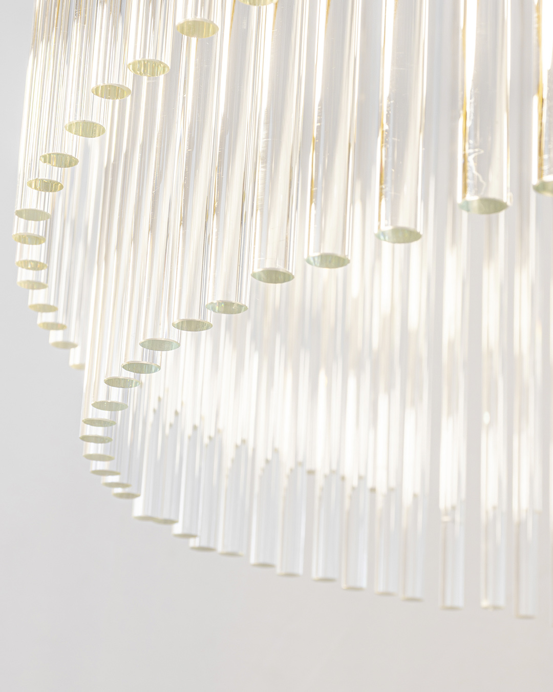 Pendente Cane Transparente e Dourado - image 1