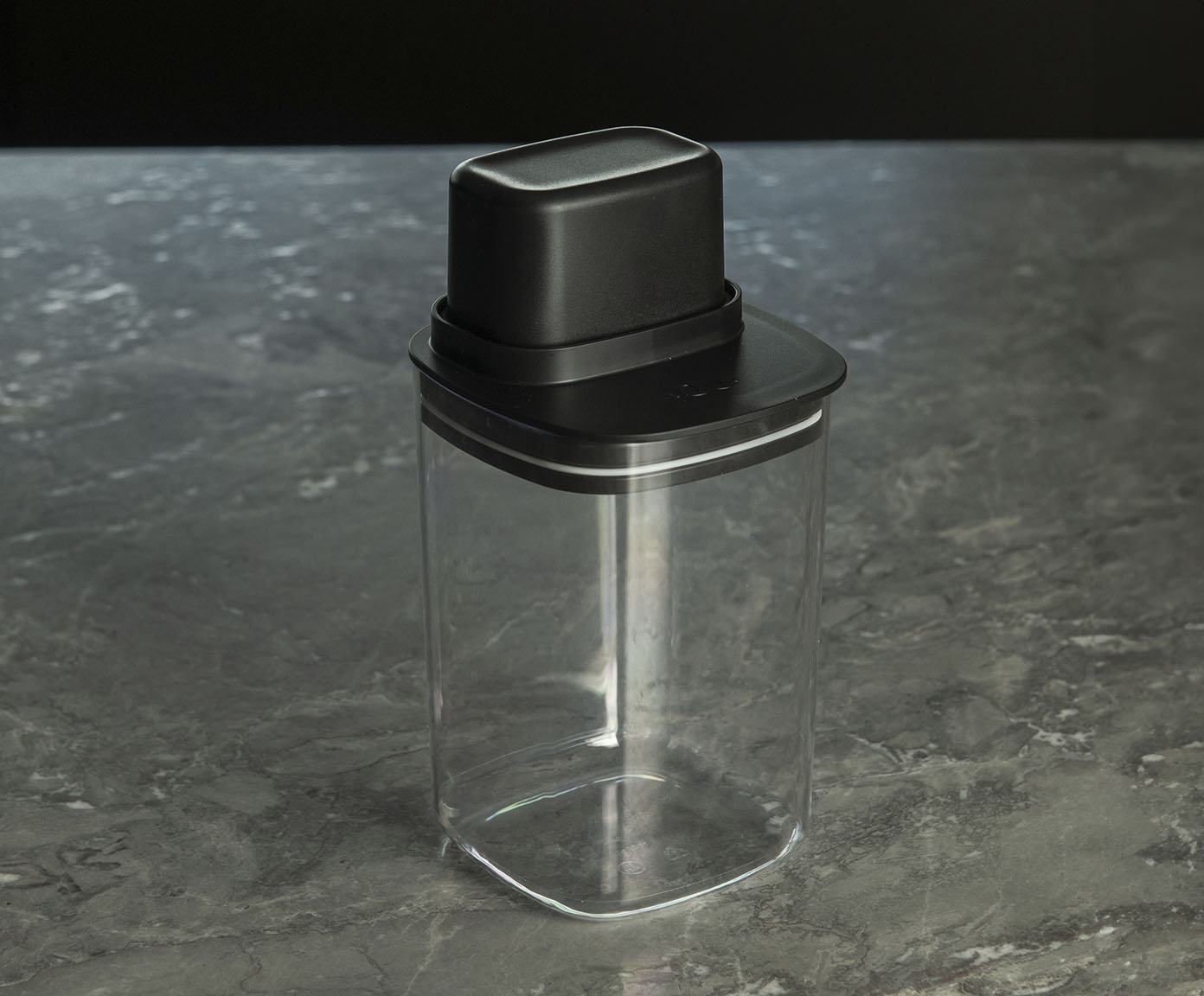 Pote Herm&eacute;tico com Medidor Drop Preto - image 1