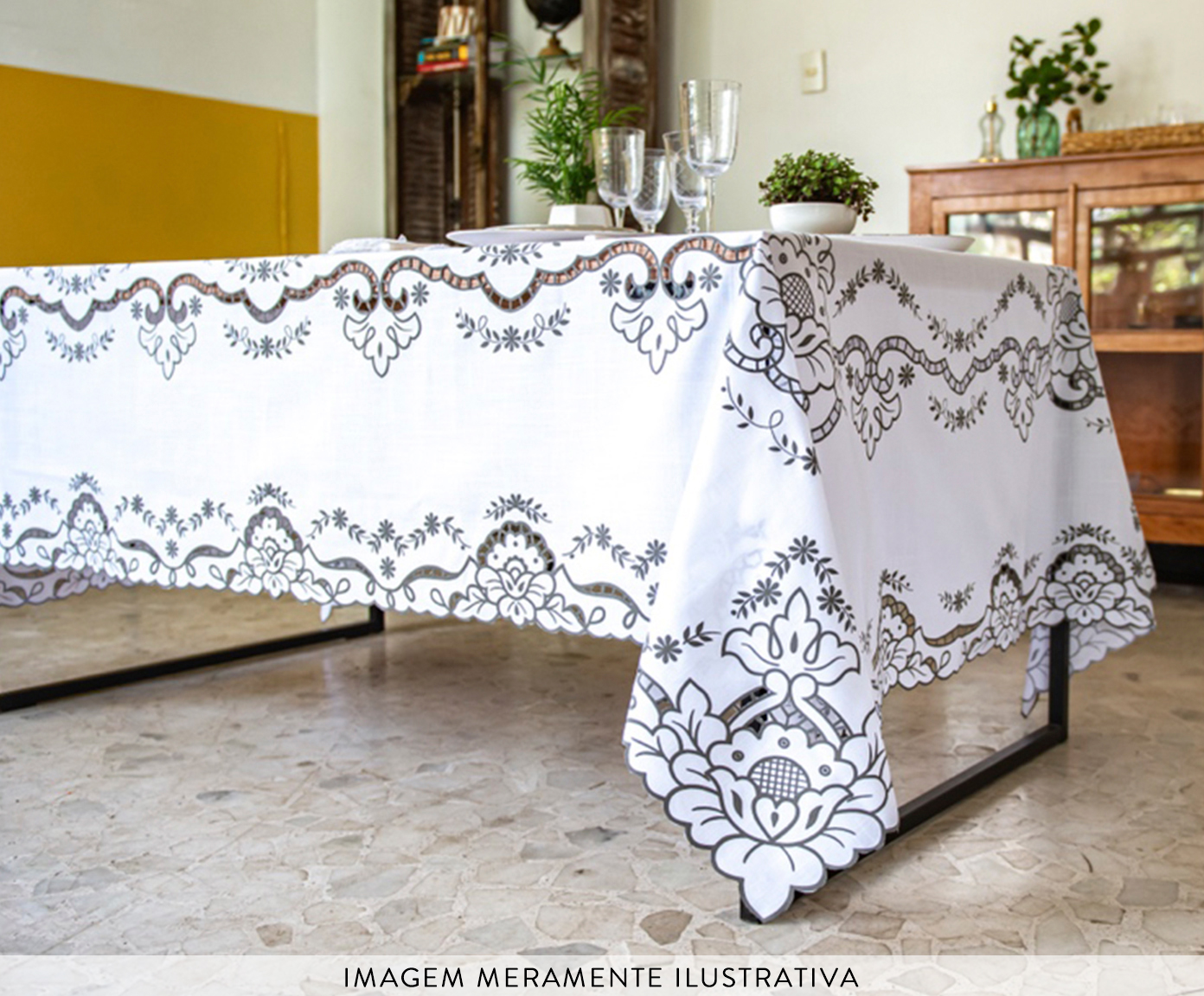 Toalha de Mesa com Bordado a Laser Branco image number 2