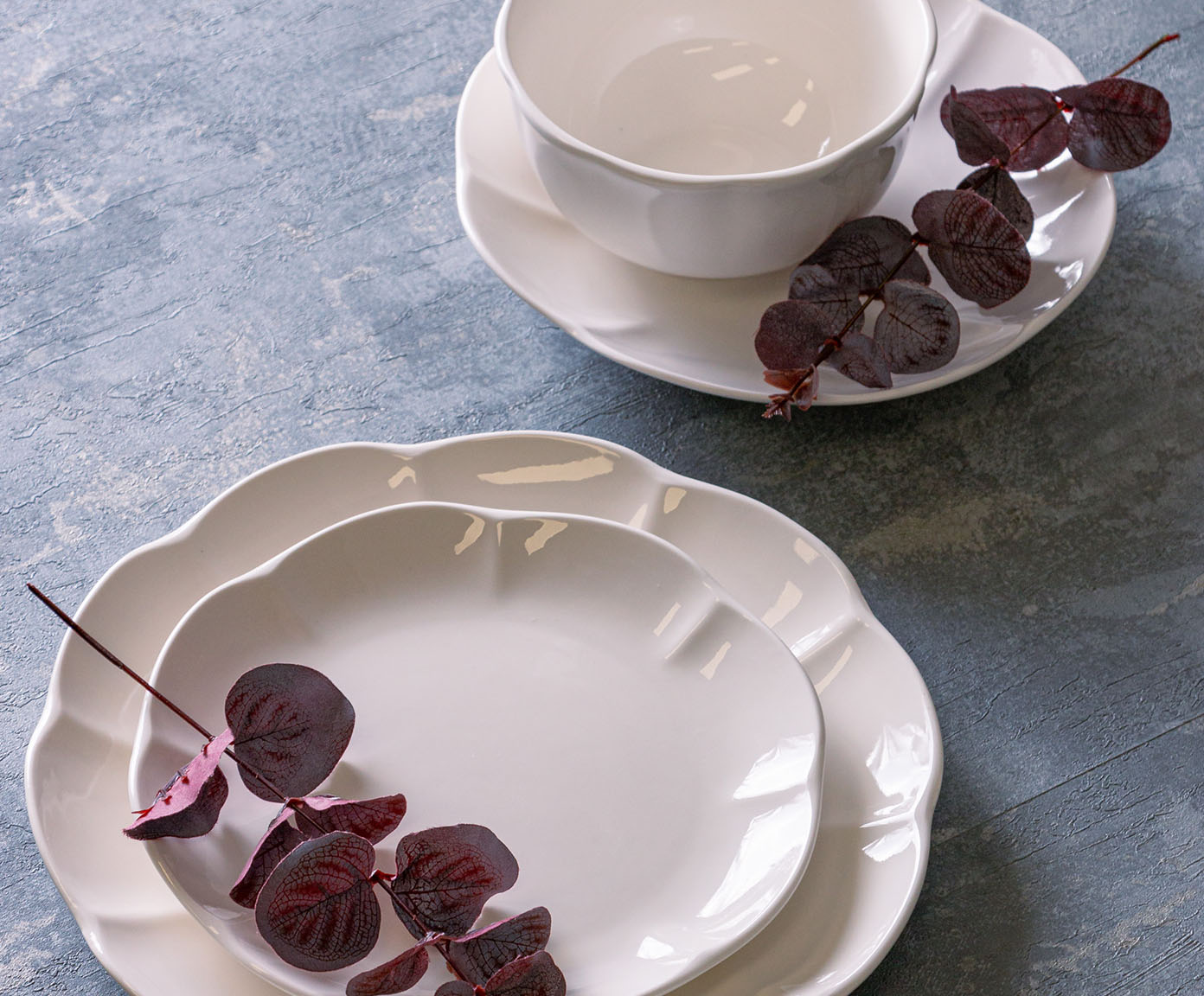 Prato Raso em Porcelana Wave Branco image number 5