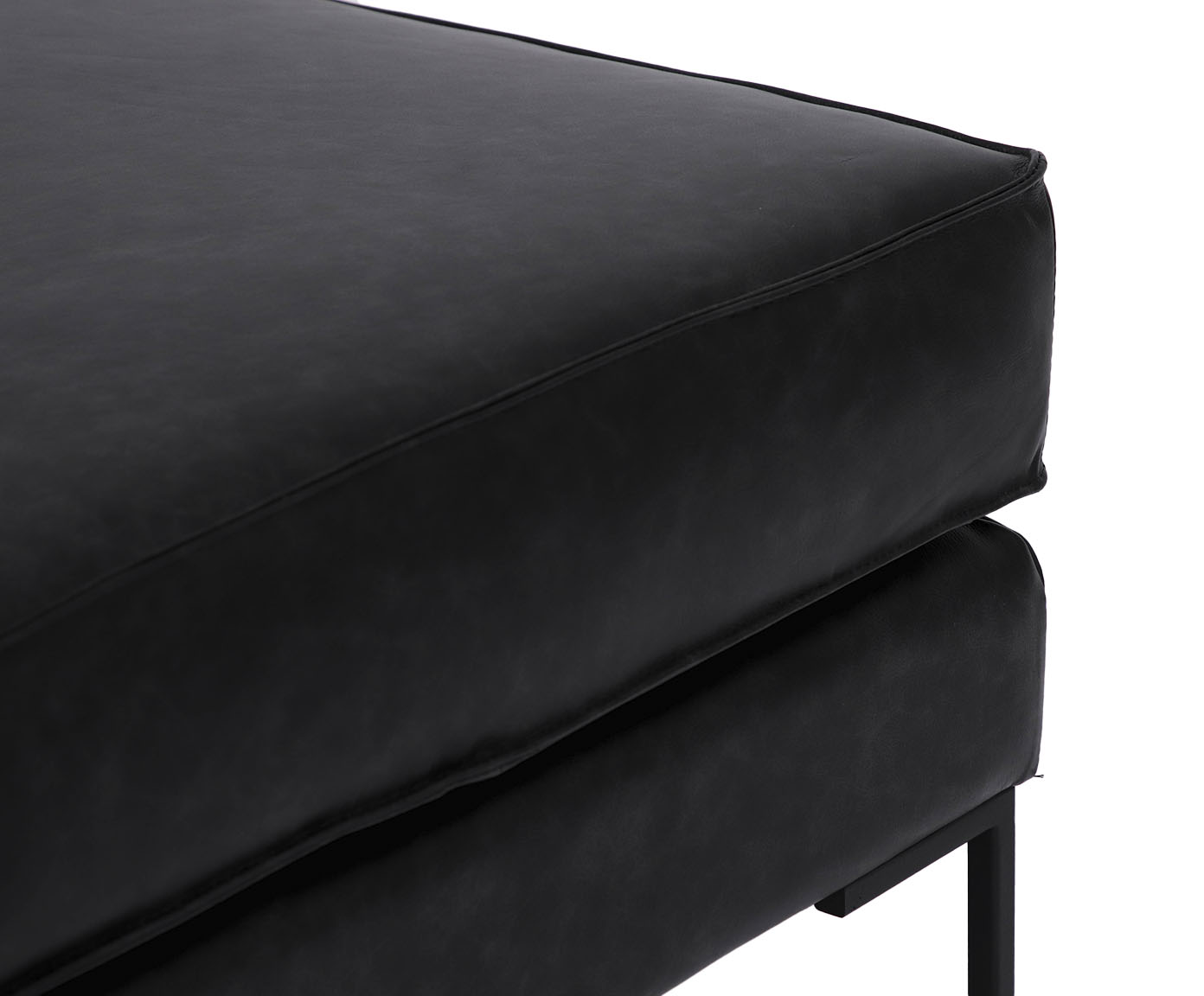 Puff em Couro Ettore - Preto image number 4