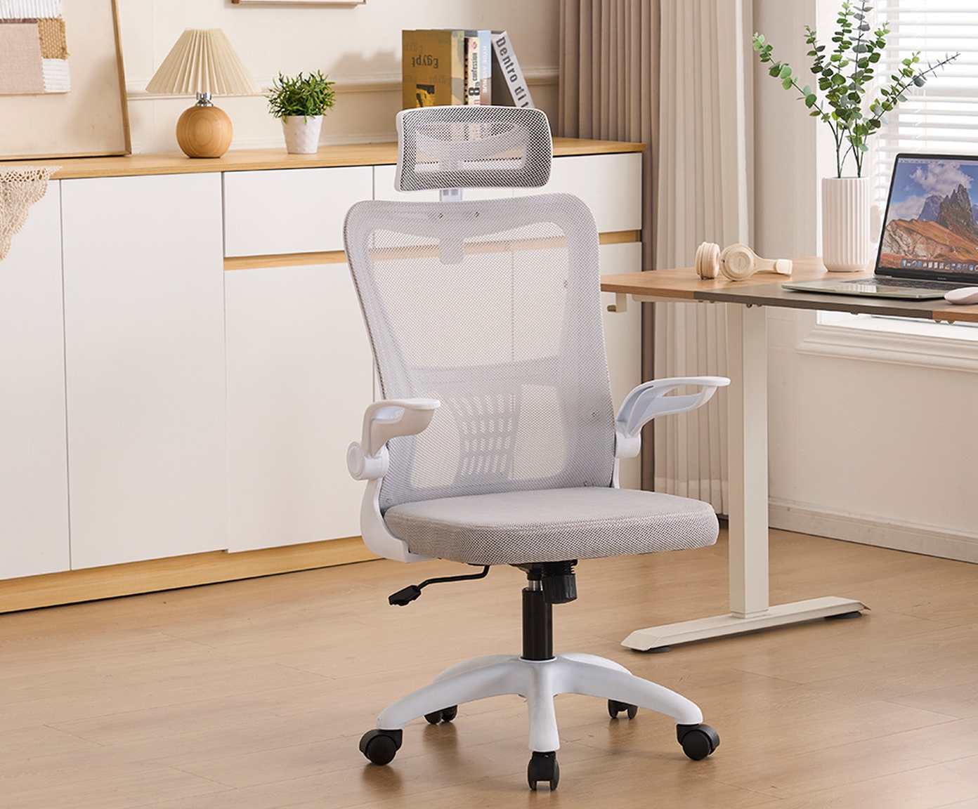 Office Baltimore com Apoio Tela Mesh Cinza Base Branca image number 7