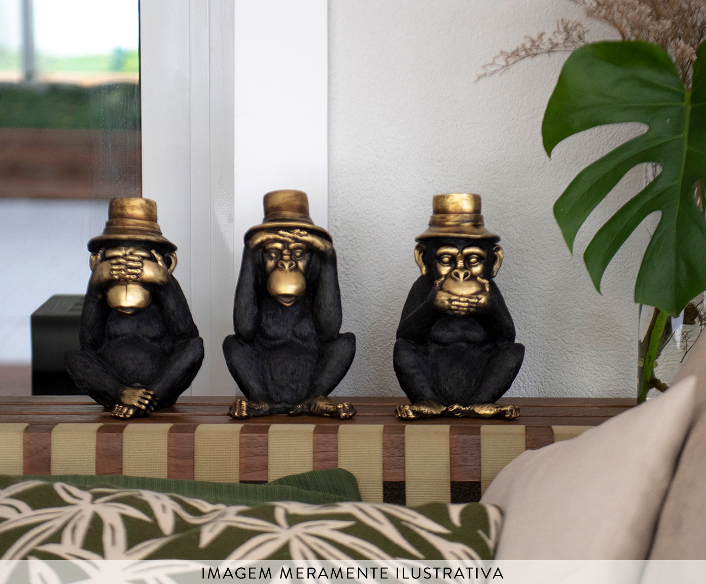 Escultura Macaco com Chap&eacute;u Cego Surdo e Mudo Preto e Dourado image number 1