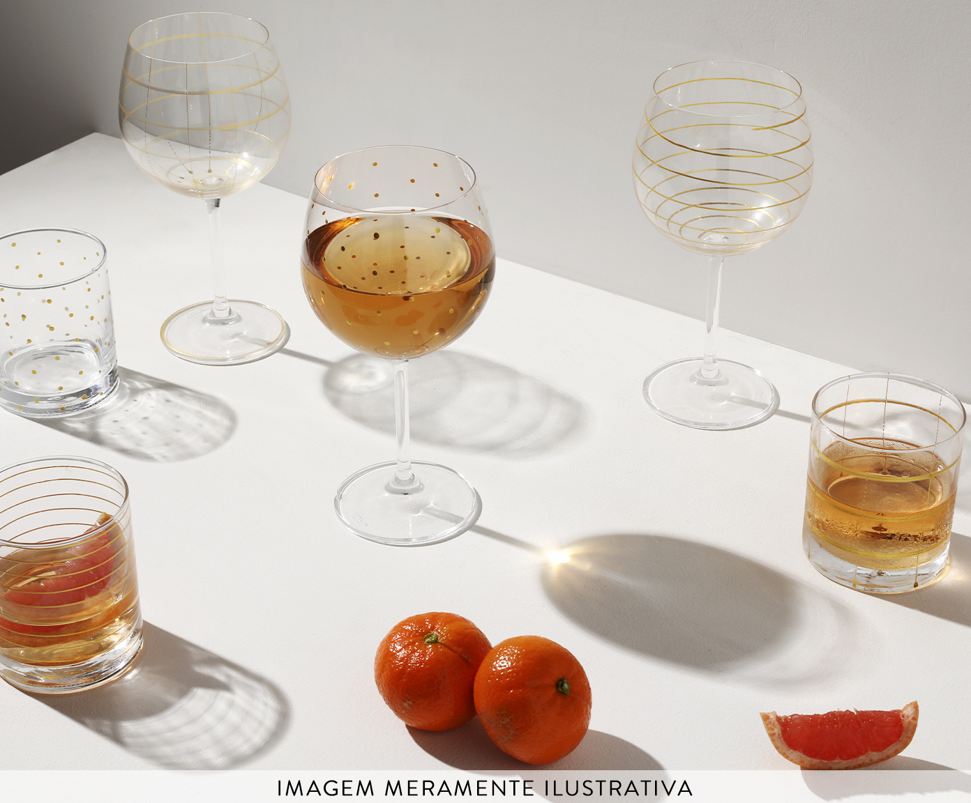 Ta&ccedil;a de Gin em Cristal Grid Dourado image number 1