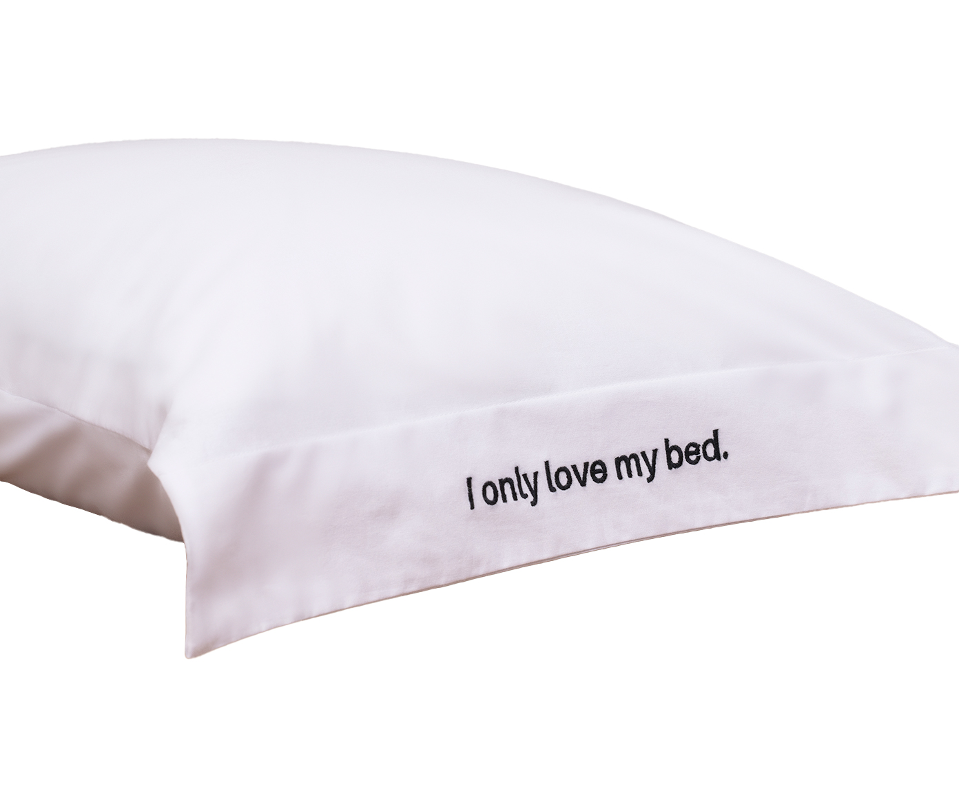 Fronha Bordada "I Only Love My Bed" Branca e Preta 200 Fios image number 3