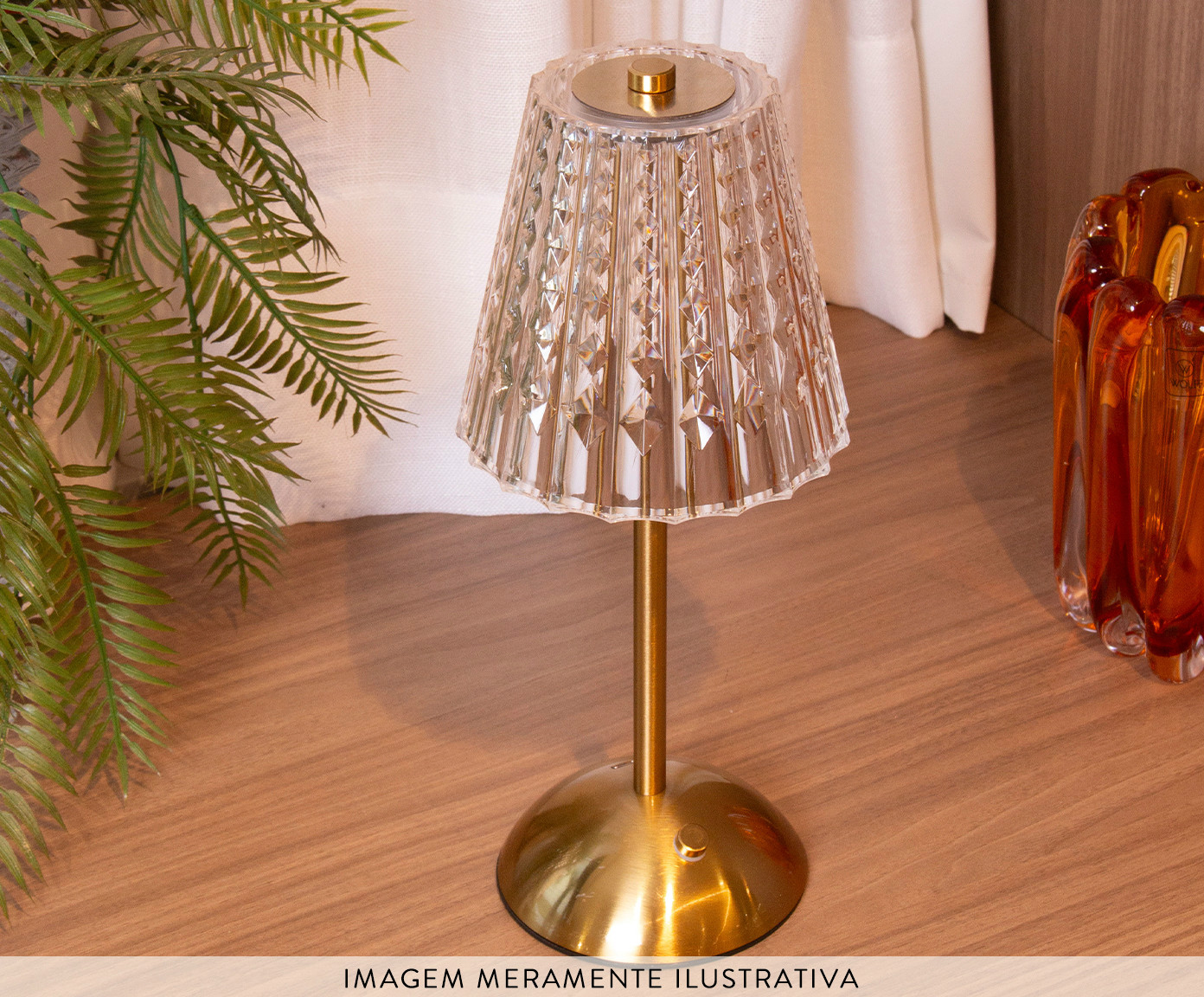 Lumin&aacute;ria de Mesa em Led Leumina Dourada image number 3