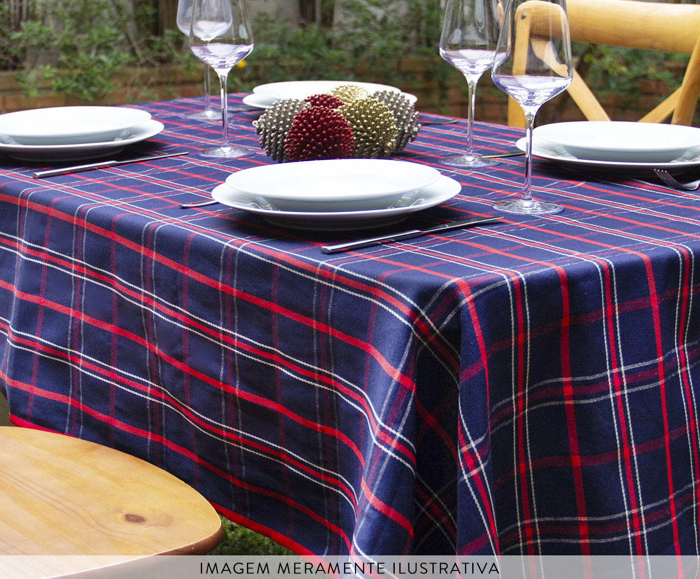 Toalha de Mesa Xadrez Azul e Vermelho image number 2