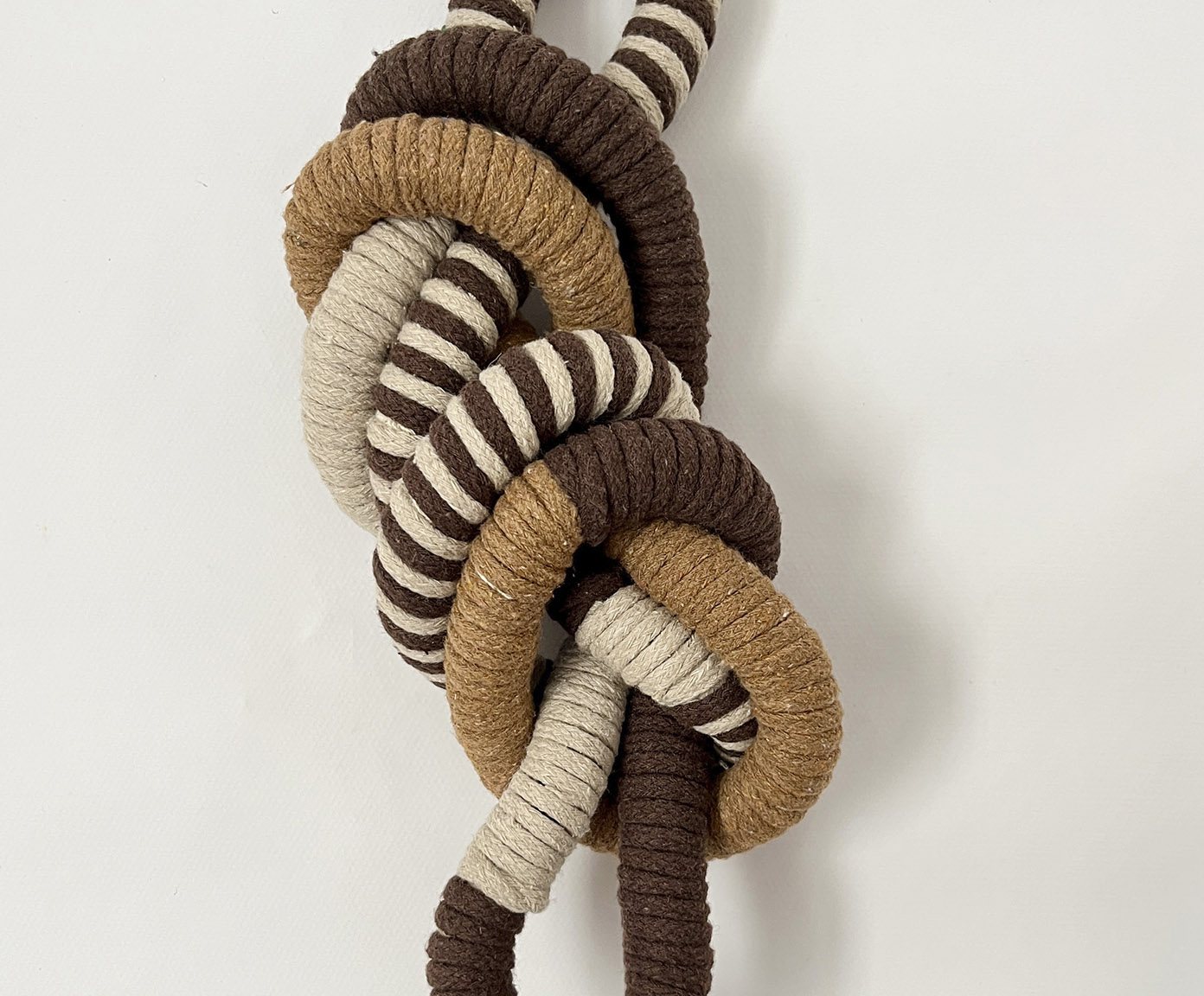 Escultura de Mesa Knot image number 2